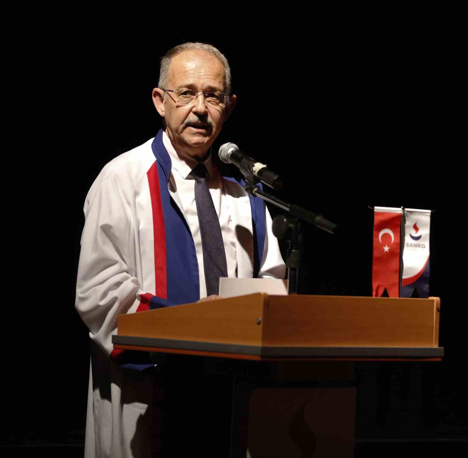 SANKO Üniversitesi Rektörü Prof. Dr. Dağlı: "Bilgi, sabır ve özveriyle insan hayatına dokunan hekimlerimiz, toplumun en değerli neferleridir"
