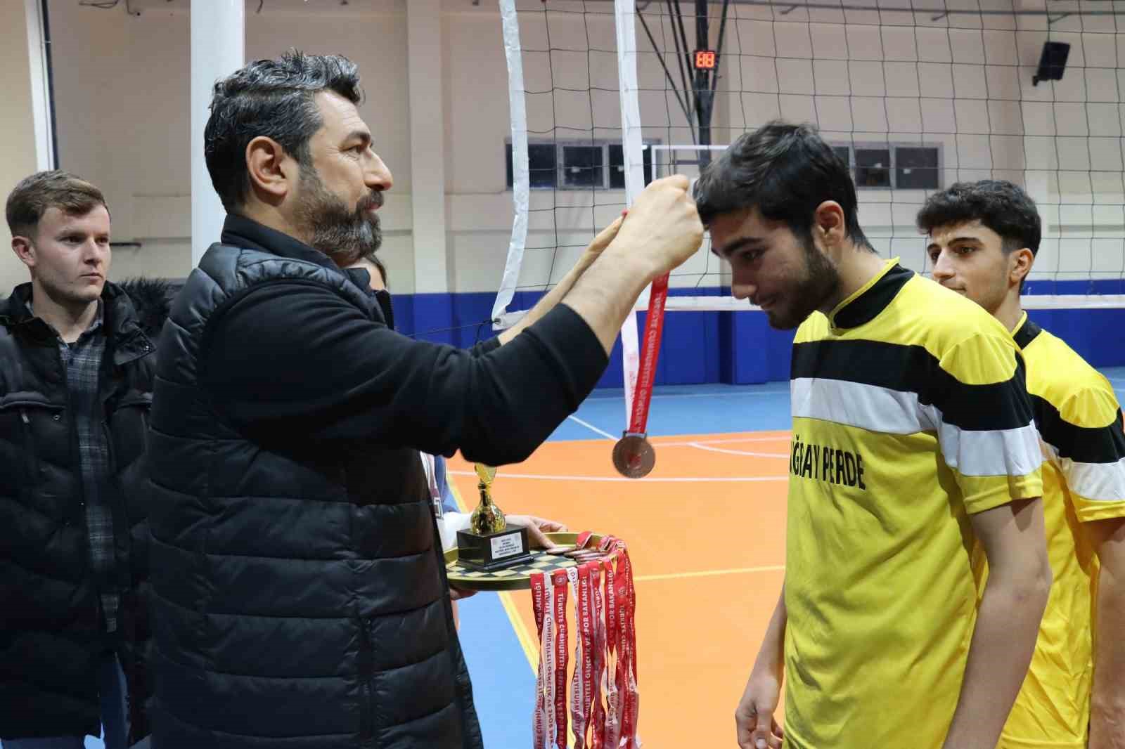 Şanlıurfa Büyükşehir Belediyesi voleybolda il şampiyonu oldu
