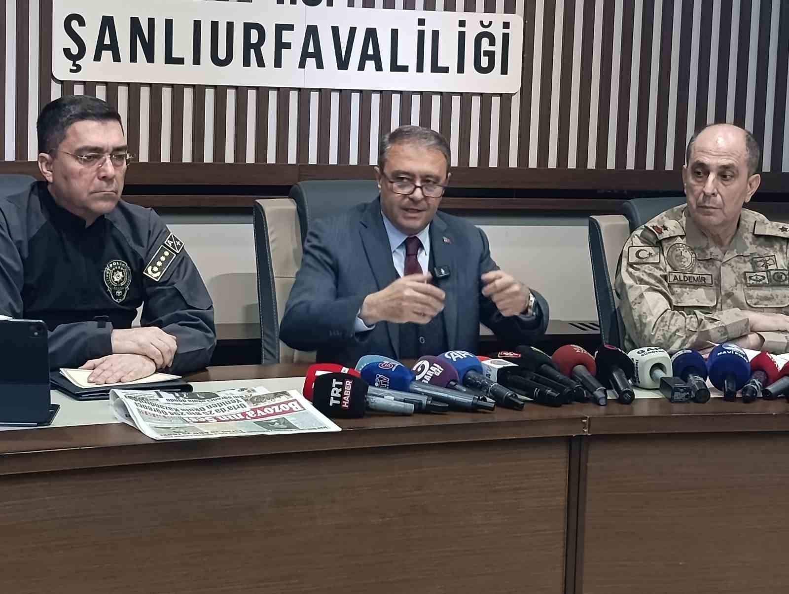 Şanlıurfa’da 103 yabancı uyruklu dilenci sınır dışı edildi
Şanlıurfa’da 103 yabancı uyruklu dilenci sınır dışı edildi