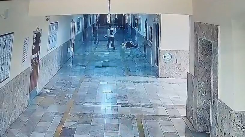 Şanlıurfa’da 16 kişinin yaralandığı saldırı anı güvenlik kamerasına yansıdı
