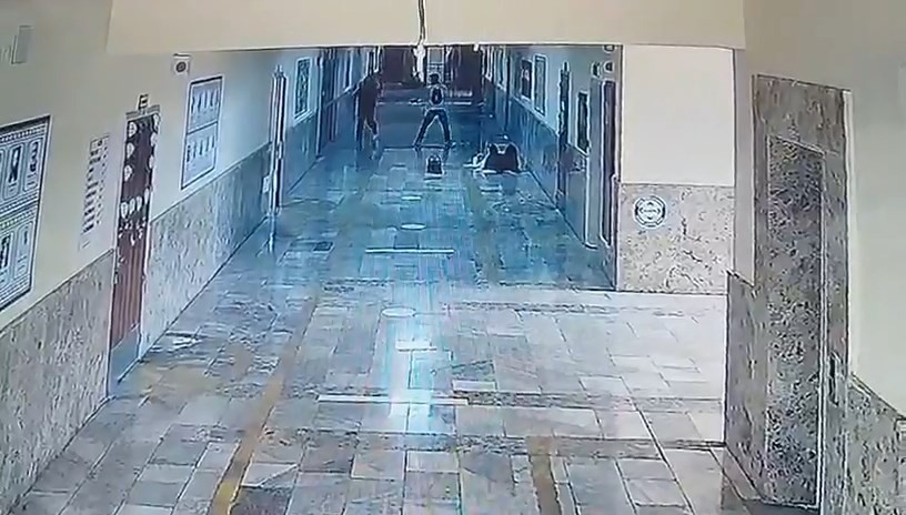 Şanlıurfa’da 16 kişinin yaralandığı saldırı anı güvenlik kamerasına yansıdı
