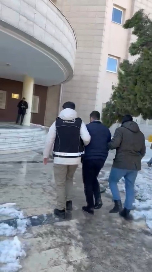 Şanlıurfa’da 21 yıl hapis cezası bulunan zanlı yakalandı
