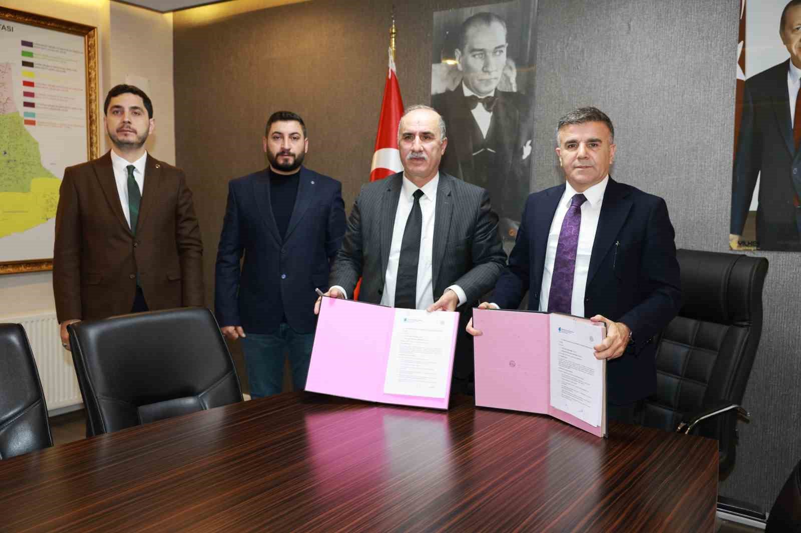 Şanlıurfa’da 250 bin öğrenciye su tasarrufu eğitimi verilecek
Şanlıurfa’da 250 bin öğrenciye su tasarrufu eğitimi verilecek