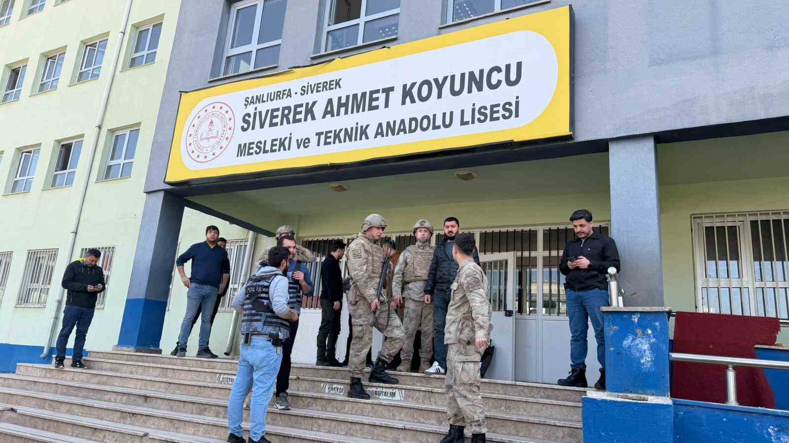 Şanlıurfa’da lisede silahlı saldırı: Yaralılar var
