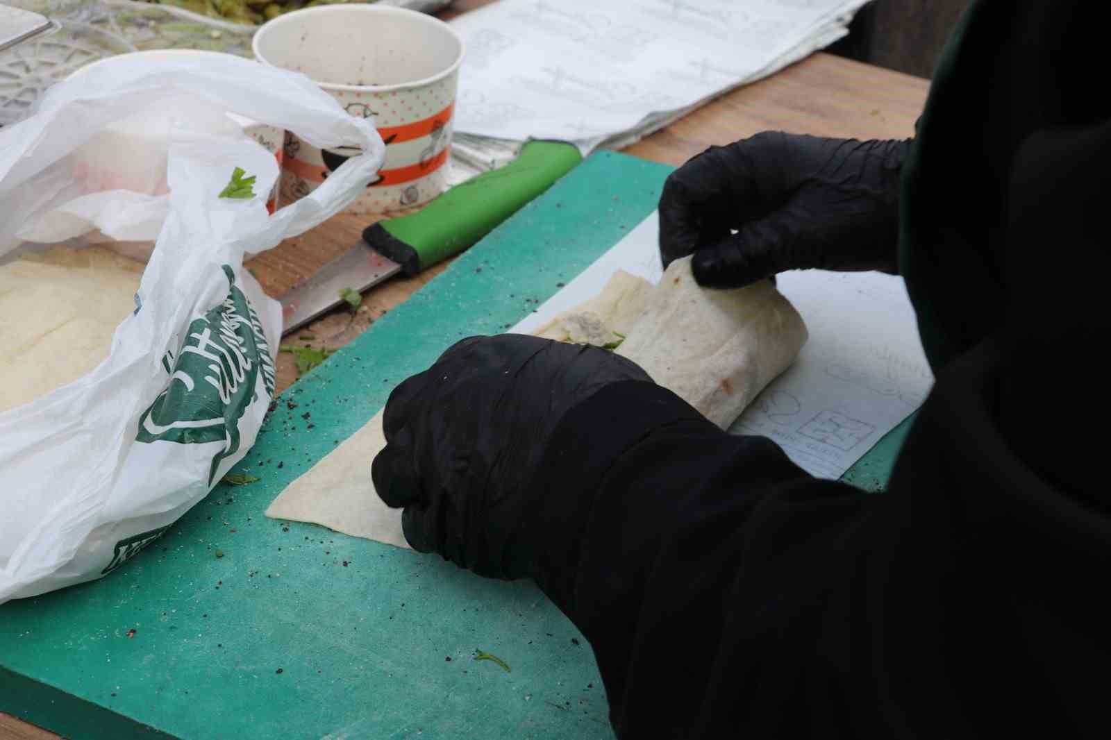 Şanlıurfa’da öğrencilere moral kebabı
