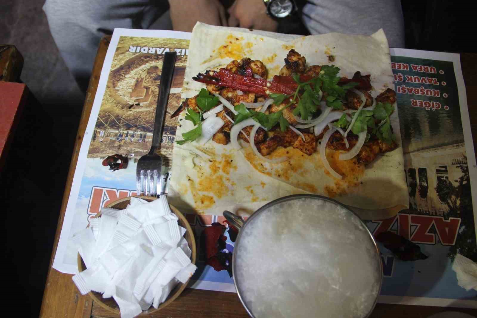 Şanlıurfa’da sahur vakti ciğer keyfi
