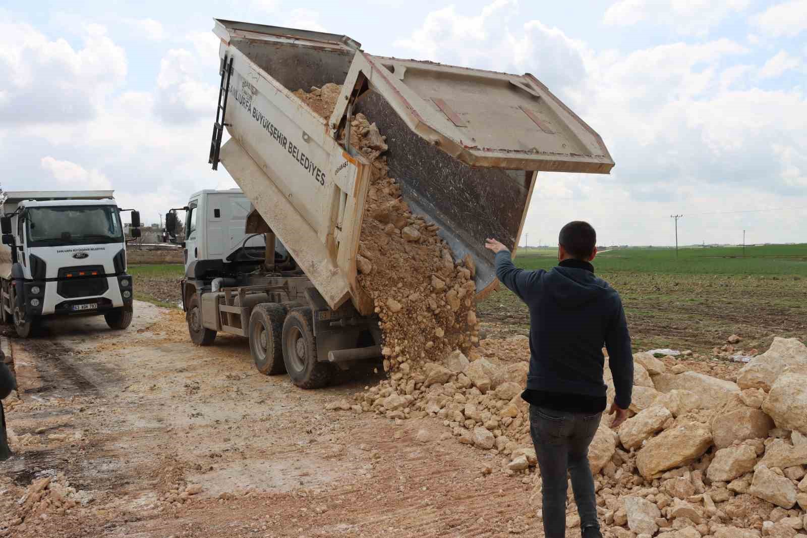 Şanlıurfa’da selin neden olduğu hasar gideriliyor
