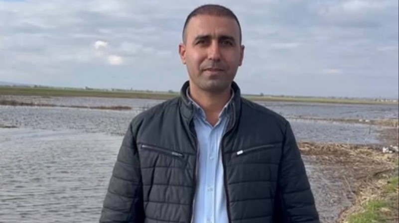 Şanlıurfa’da şiddetli yağışlar tarlaları göle çevirdi
