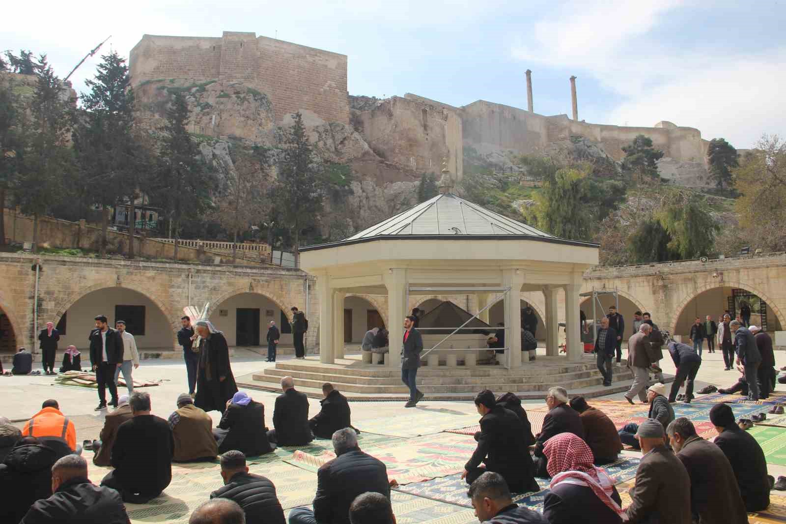 Şanlıurfa’daki Halil-ür Rahman Camii asırlara meydan okuyor
