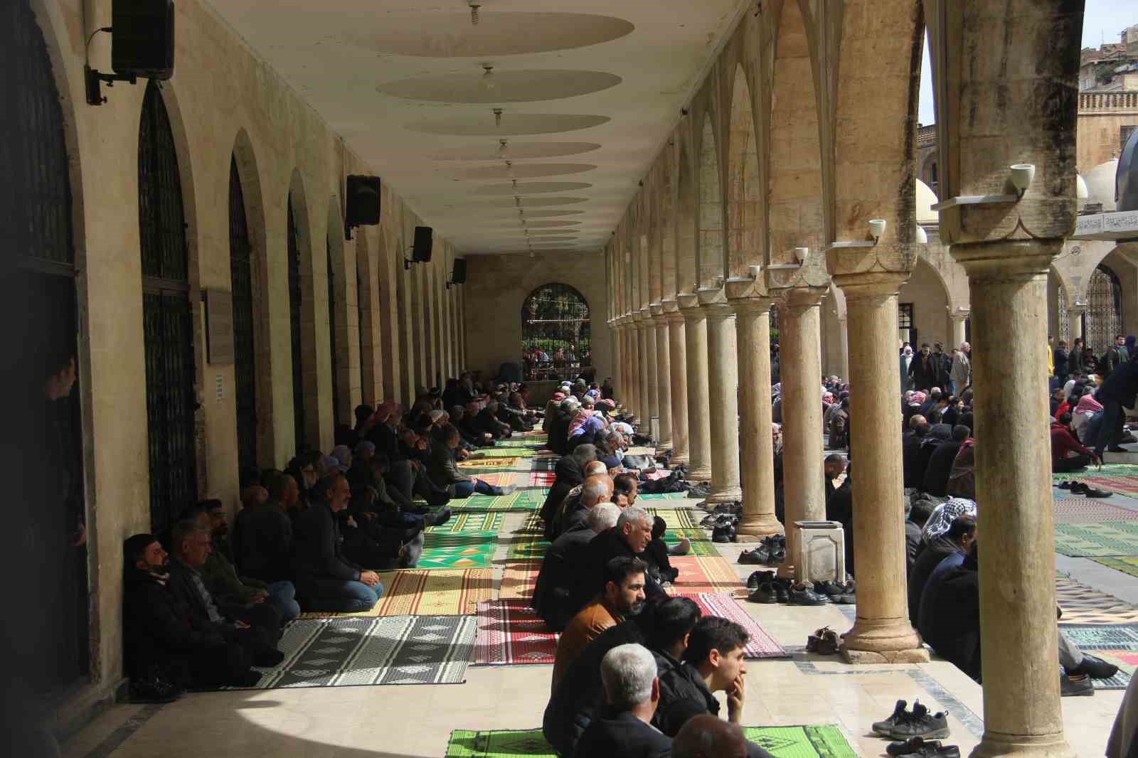 Şanlıurfa’daki Halil-ür Rahman Camii asırlara meydan okuyor
