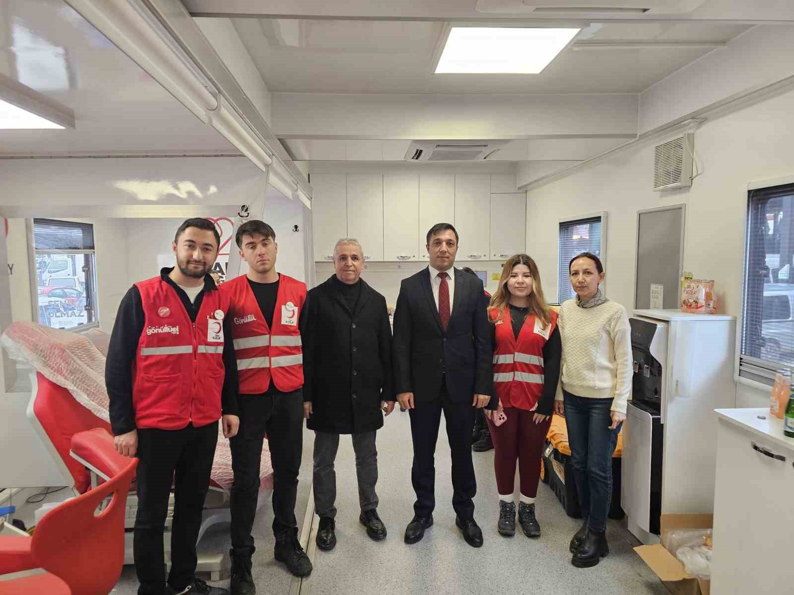 Şaphane Kaymakamı Boztaş’tan düzenli kan bağışı çağrısı
