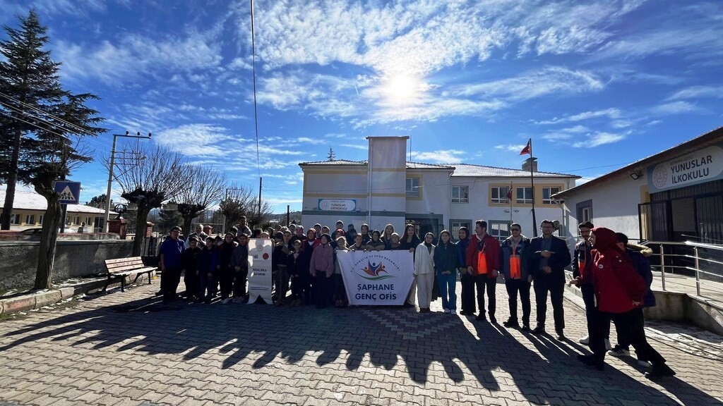 Şaphane MYO’dan sosyal sorumluluk etkinliği
Şaphane MYO’dan sosyal sorumluluk etkinliği