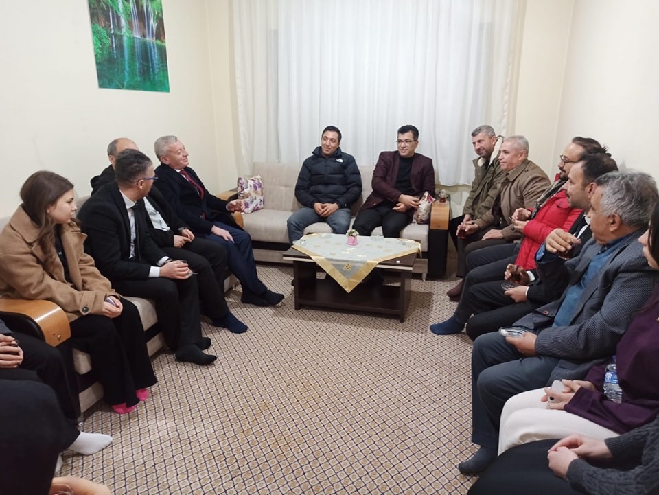 Şaphane’de gençlerle iftar buluşması
