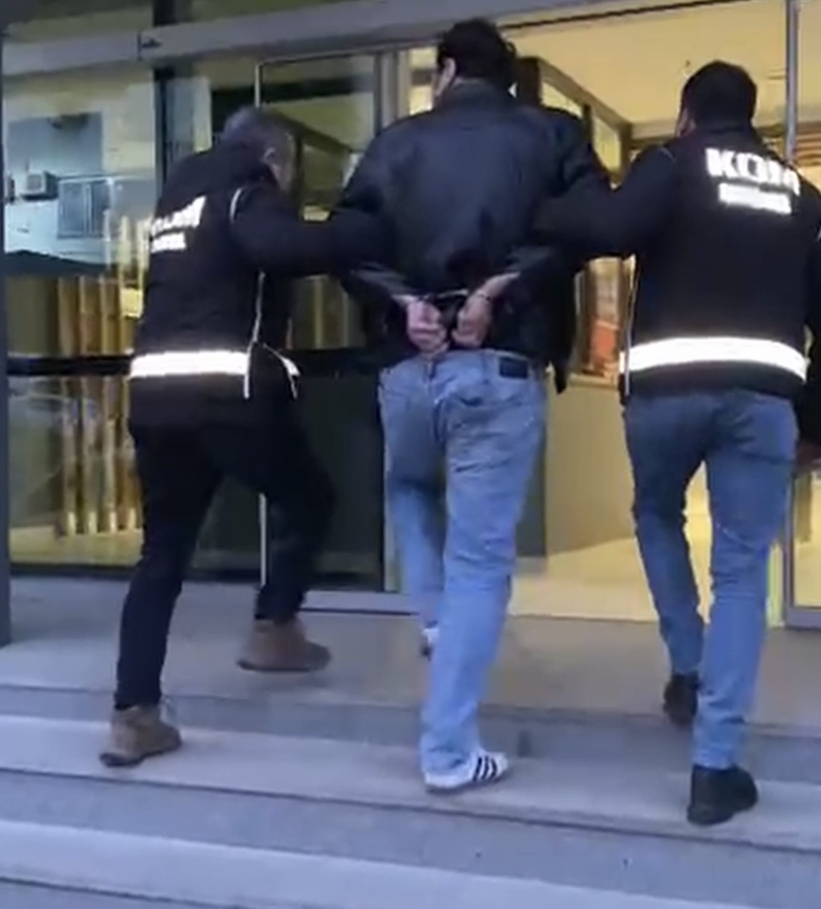 Sarallar çetesine büyük operasyon: 14 şüpheli yakalandı
