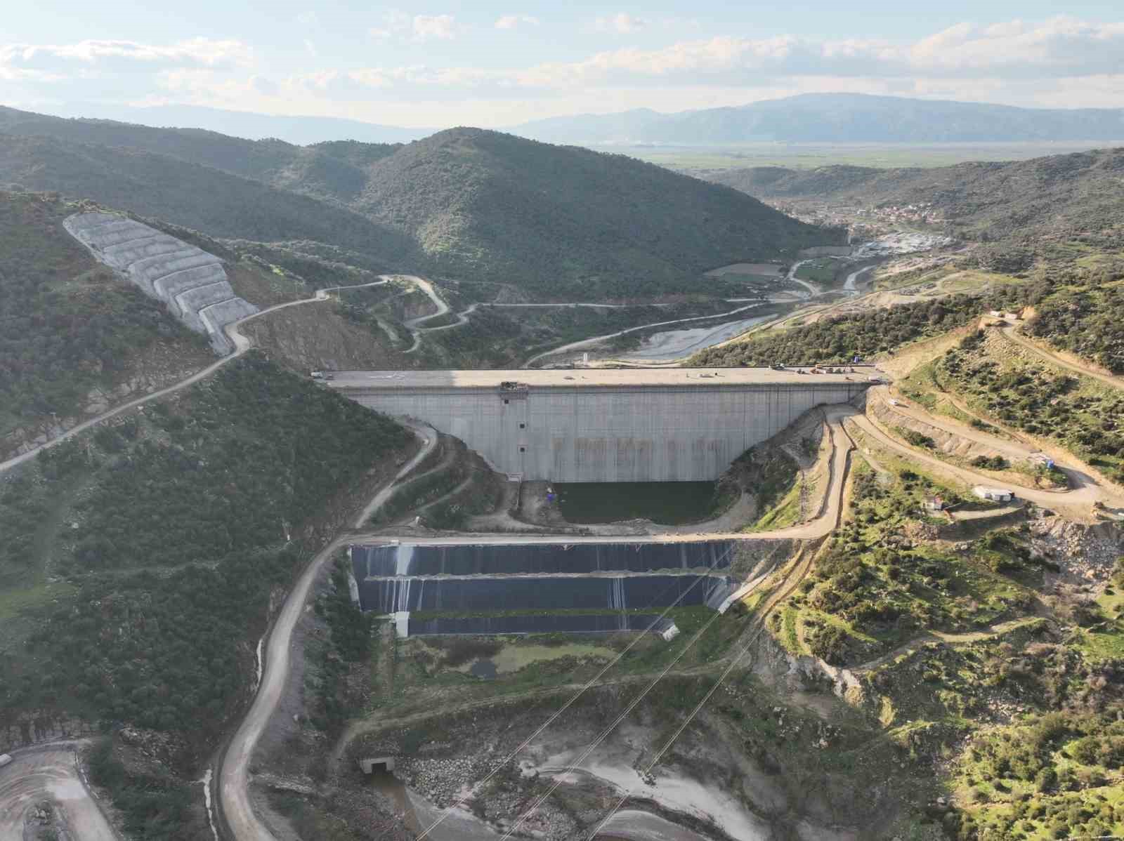 Sarıçay Barajı yılda 20 milyon metreküp su sağlayacak
