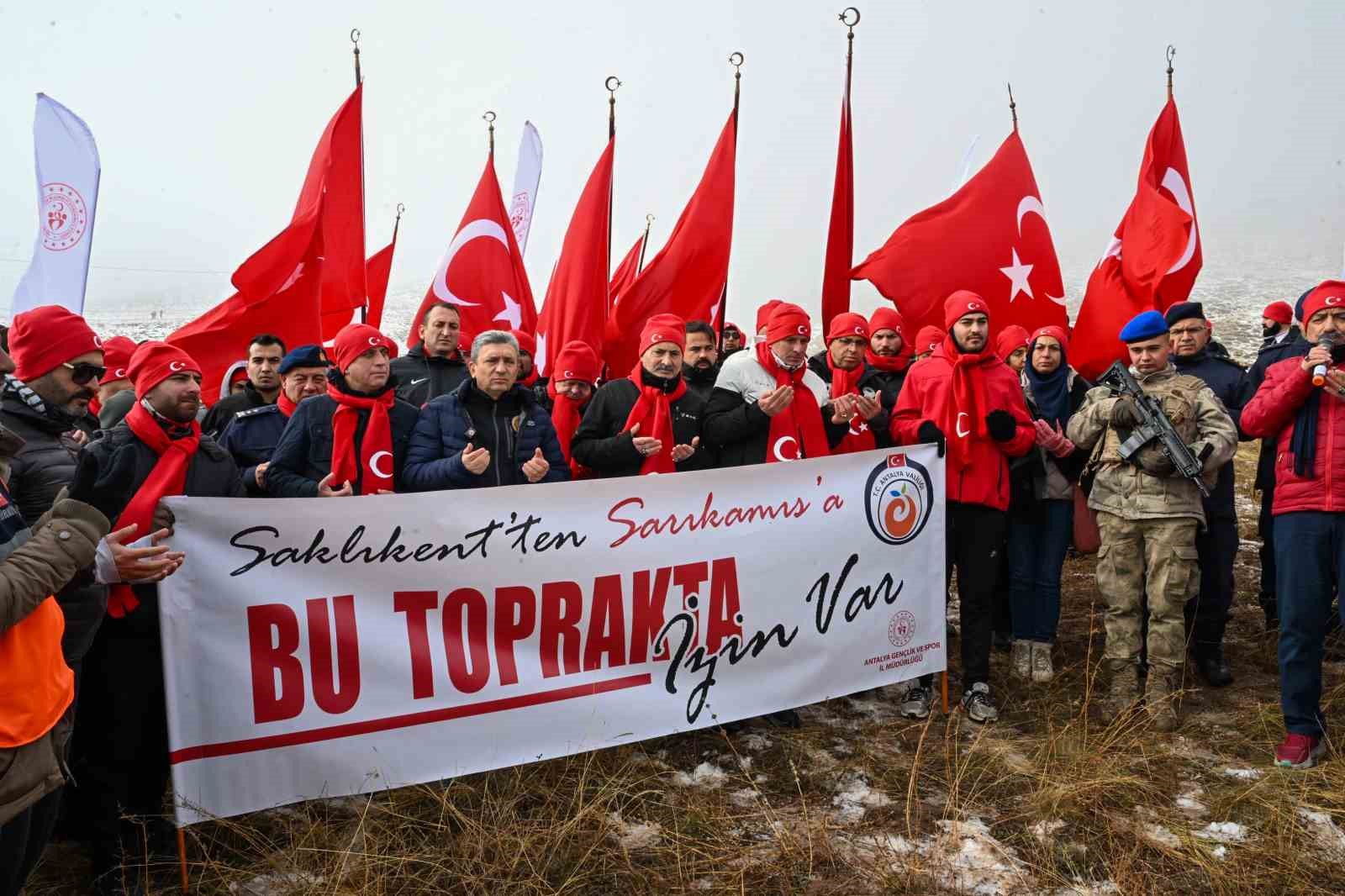 Sarıkamış şehitleri Antalya’da anıldı
