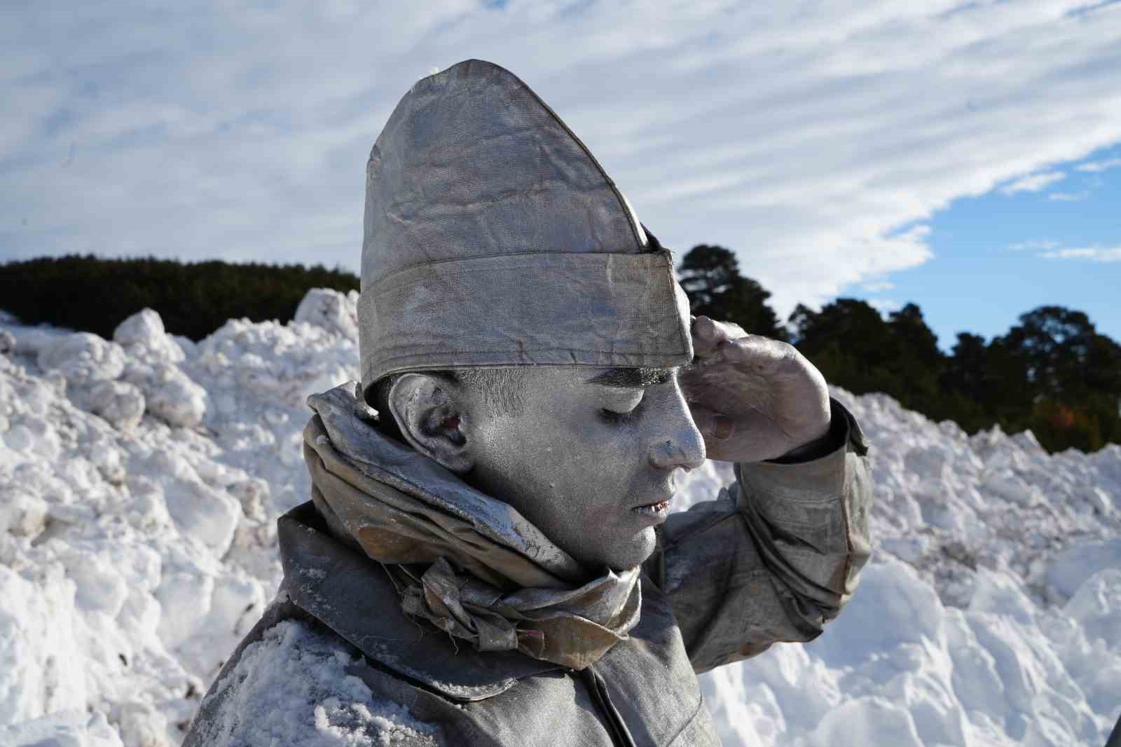 Sarıkamış’ta binler "Bu toprakta izin var" diyerek şehitlerin izinde yürüdü
