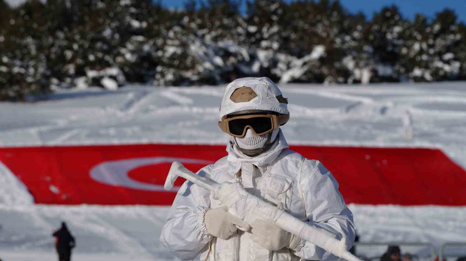 Sarıkamış’ta binler "Bu toprakta izin var" diyerek şehitlerin izinde yürüdü
