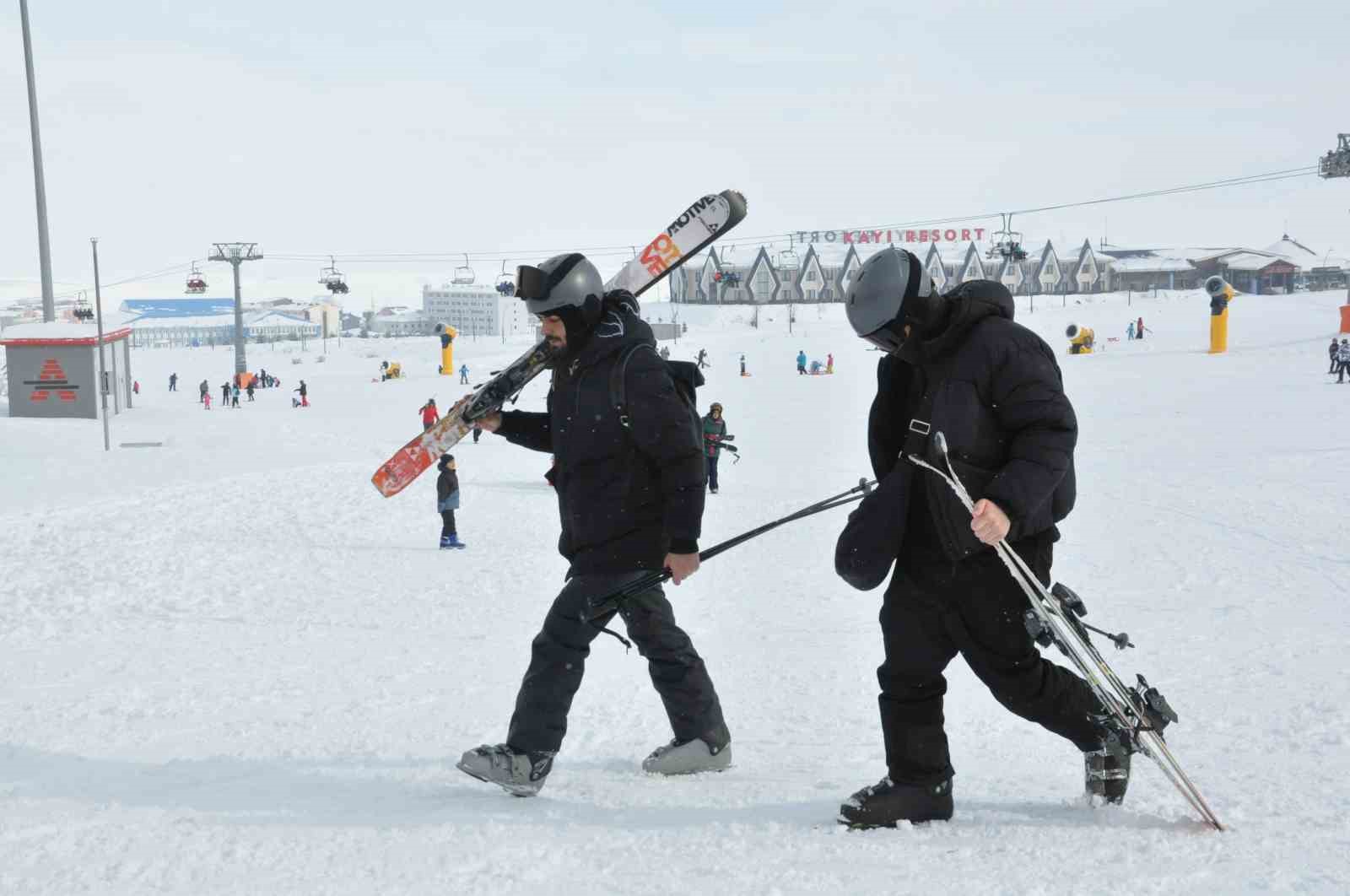 Sarıkamış’ta sömestr heyecanı: Kristal kar üzerinde doluluk yüzde 100’e ulaştı
