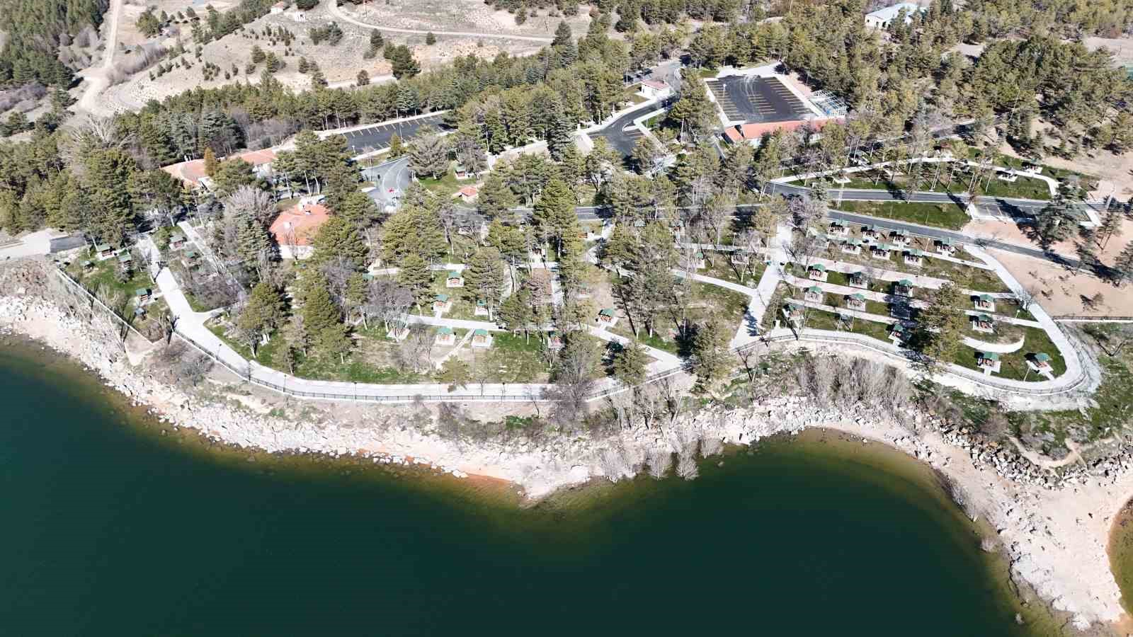 Sarımsaklı Barajı Mesire Alanı, yenilenen yüzüyle vatandaşların ziyaretini bekliyor
