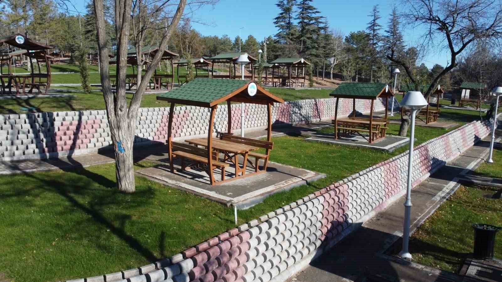 Sarımsaklı Barajı Mesire Alanı, yenilenen yüzüyle vatandaşların ziyaretini bekliyor
