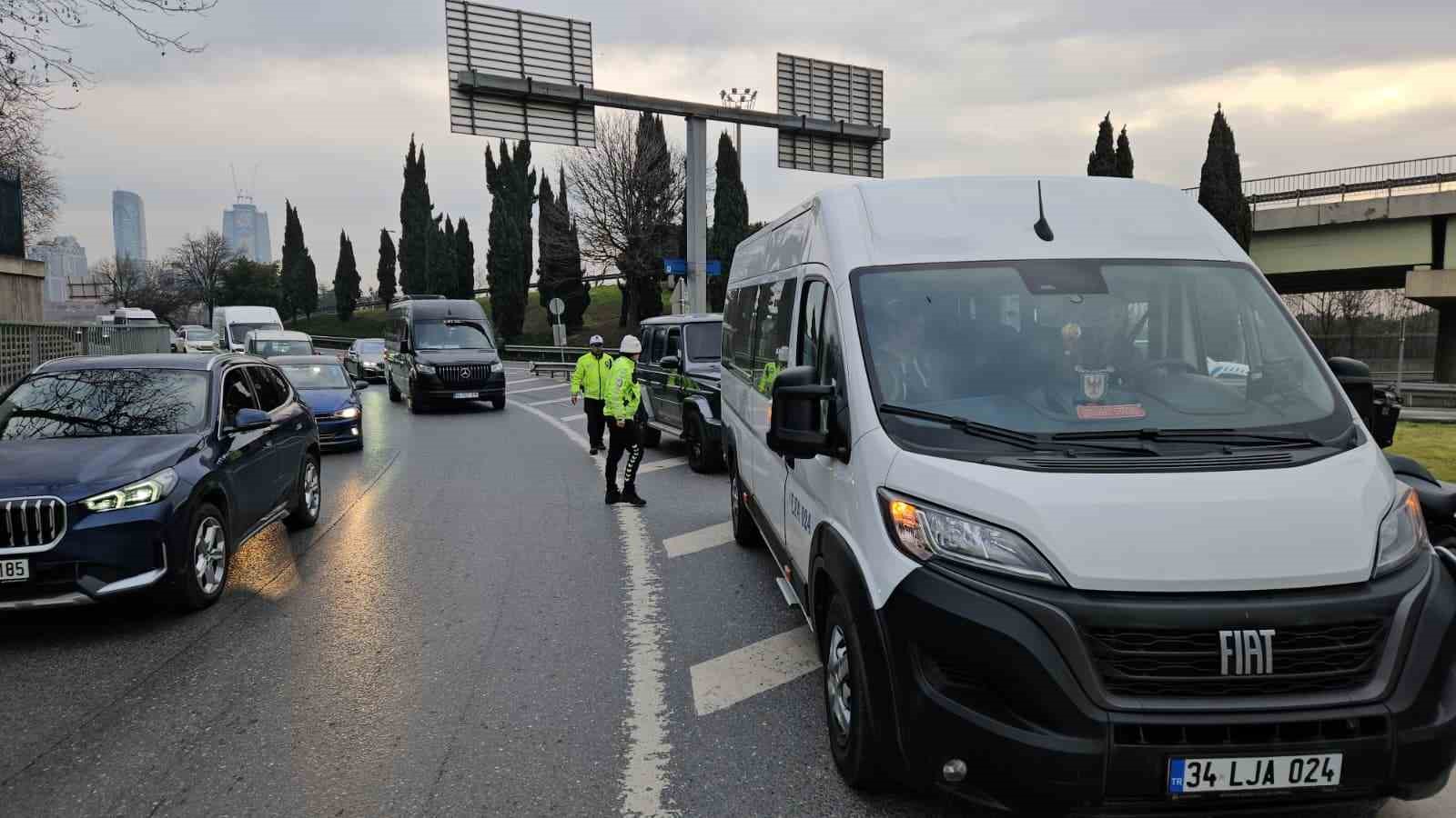 Sarıyer’de dron destekli "kaynak" denetimi: 10 sürücüye toplamda 93 bin lira ceza kesildi
