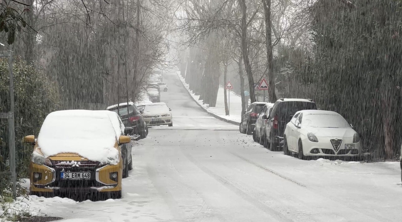 Sarıyer’de kış manzarası havadan görüntülendi
