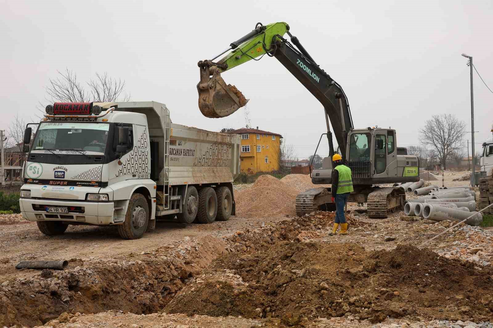 SASKİ’den Arifiye’de 2 bin 200 metrelik altyapı güncellemesi
