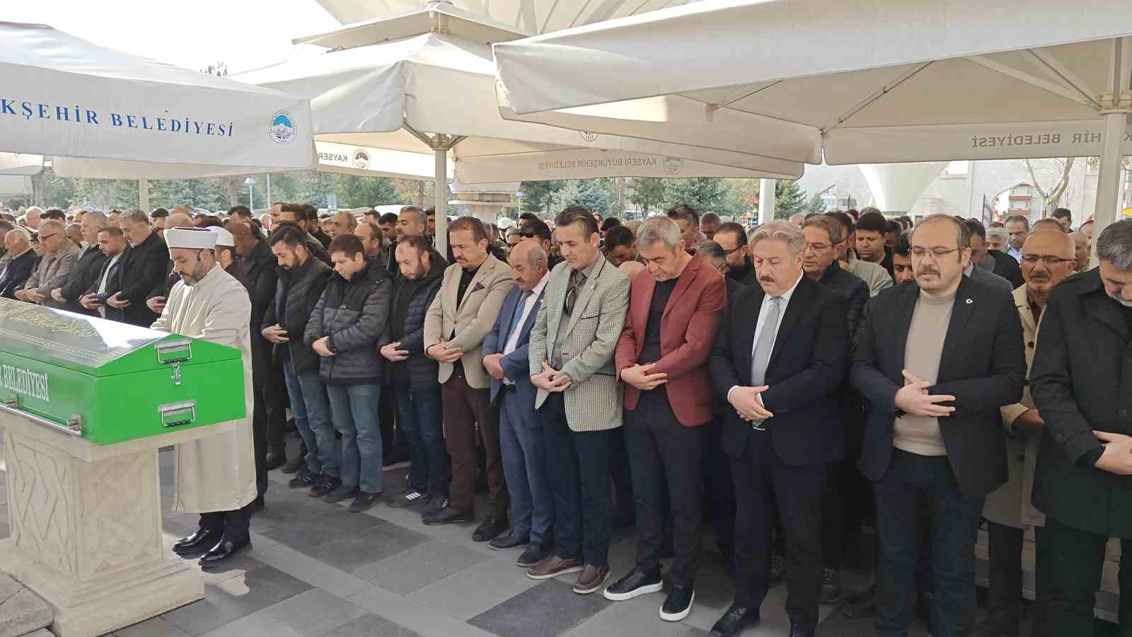 Sedat Kılınç’ın babası son yolculuğuna uğurlandı
