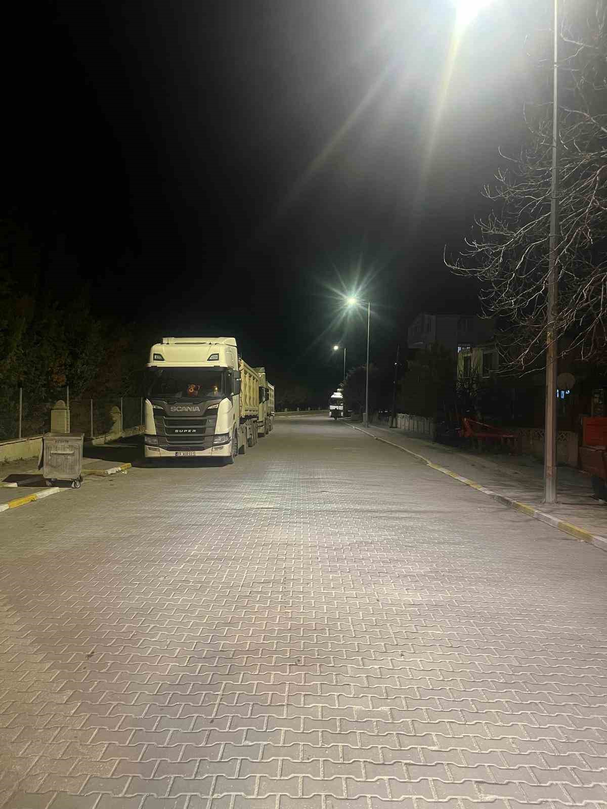 Şehir trafiğini rahatlatacak karar: Zorunlu tır parkı uygulaması başladı
