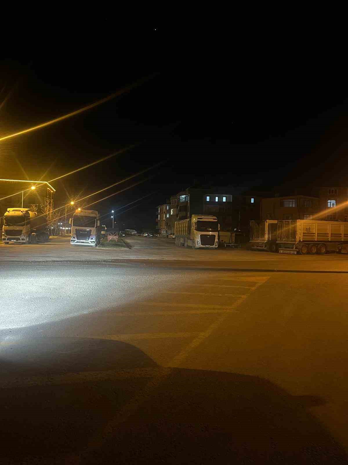 Şehir trafiğini rahatlatacak karar: Zorunlu tır parkı uygulaması başladı
