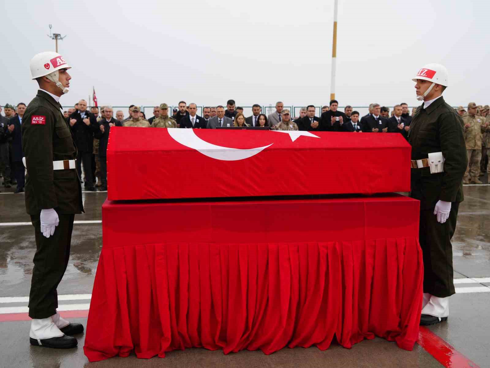 Şehit Akarsel’in naaşı memleketine uğurlandı
