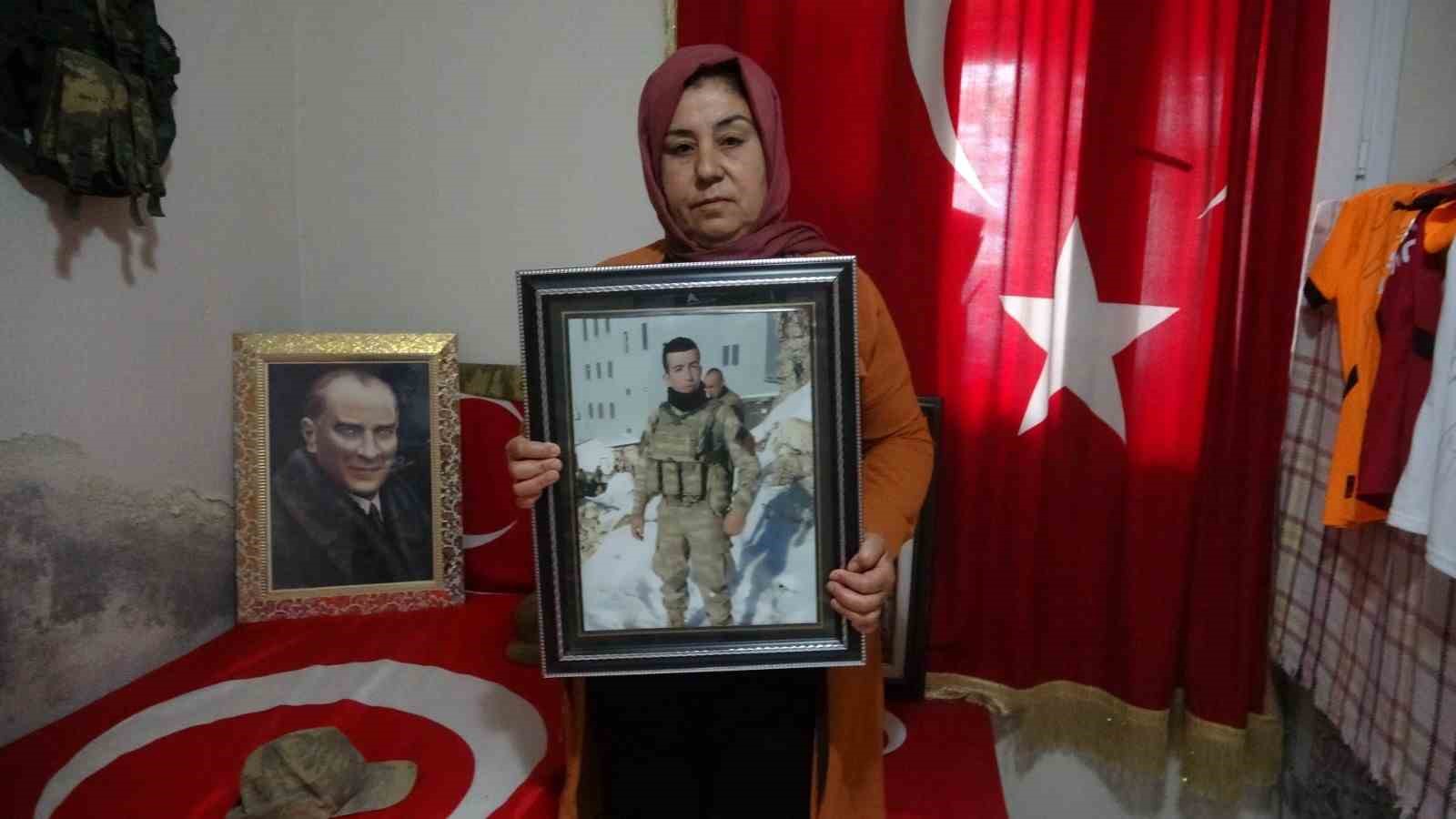 Şehit annesinin Galatasaray forması isteği yerine getirildi
