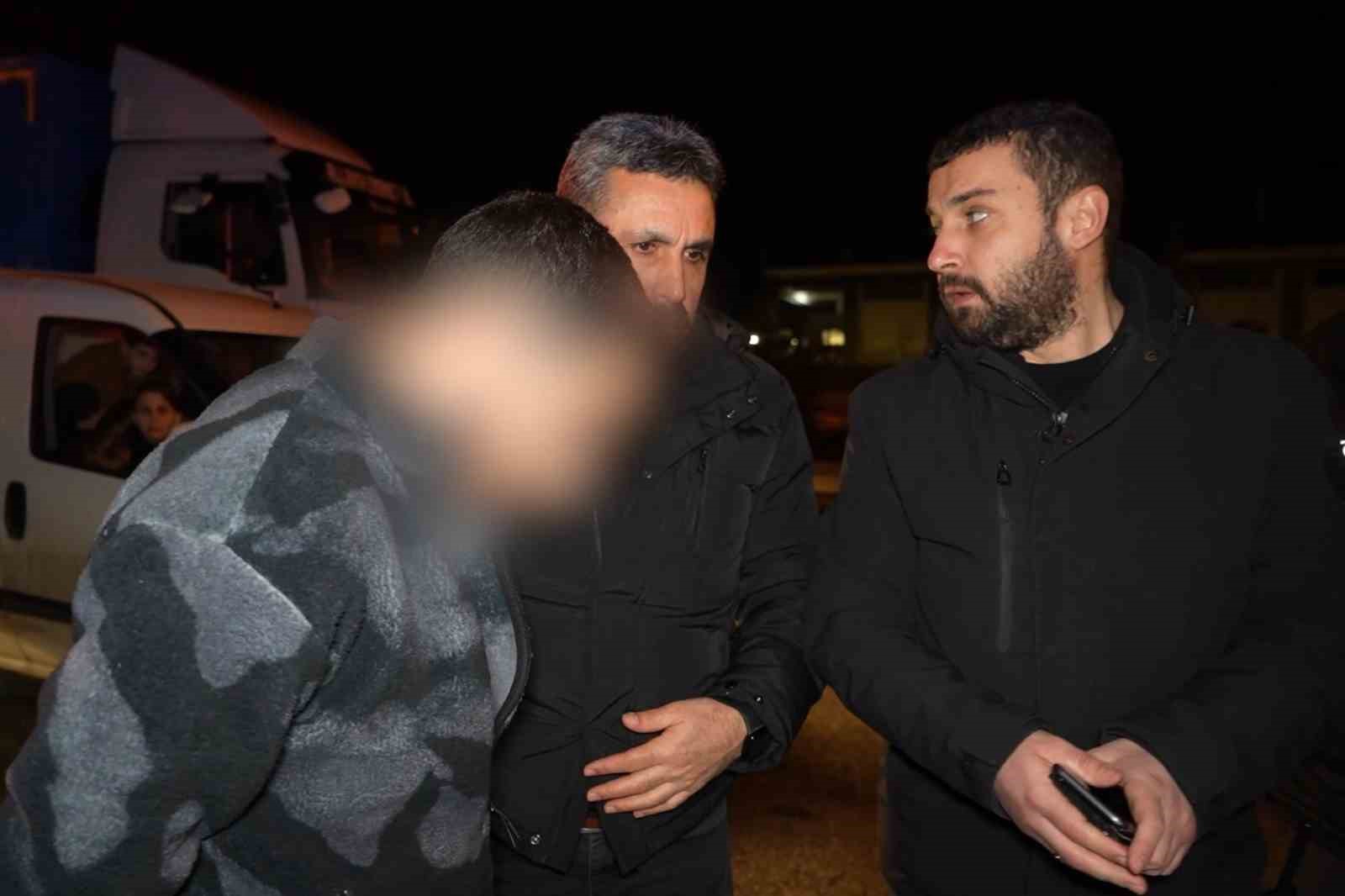 Şehit babasına hakaret eden eski otobüs şoförü silahlı saldırıda ağır yaralandı
