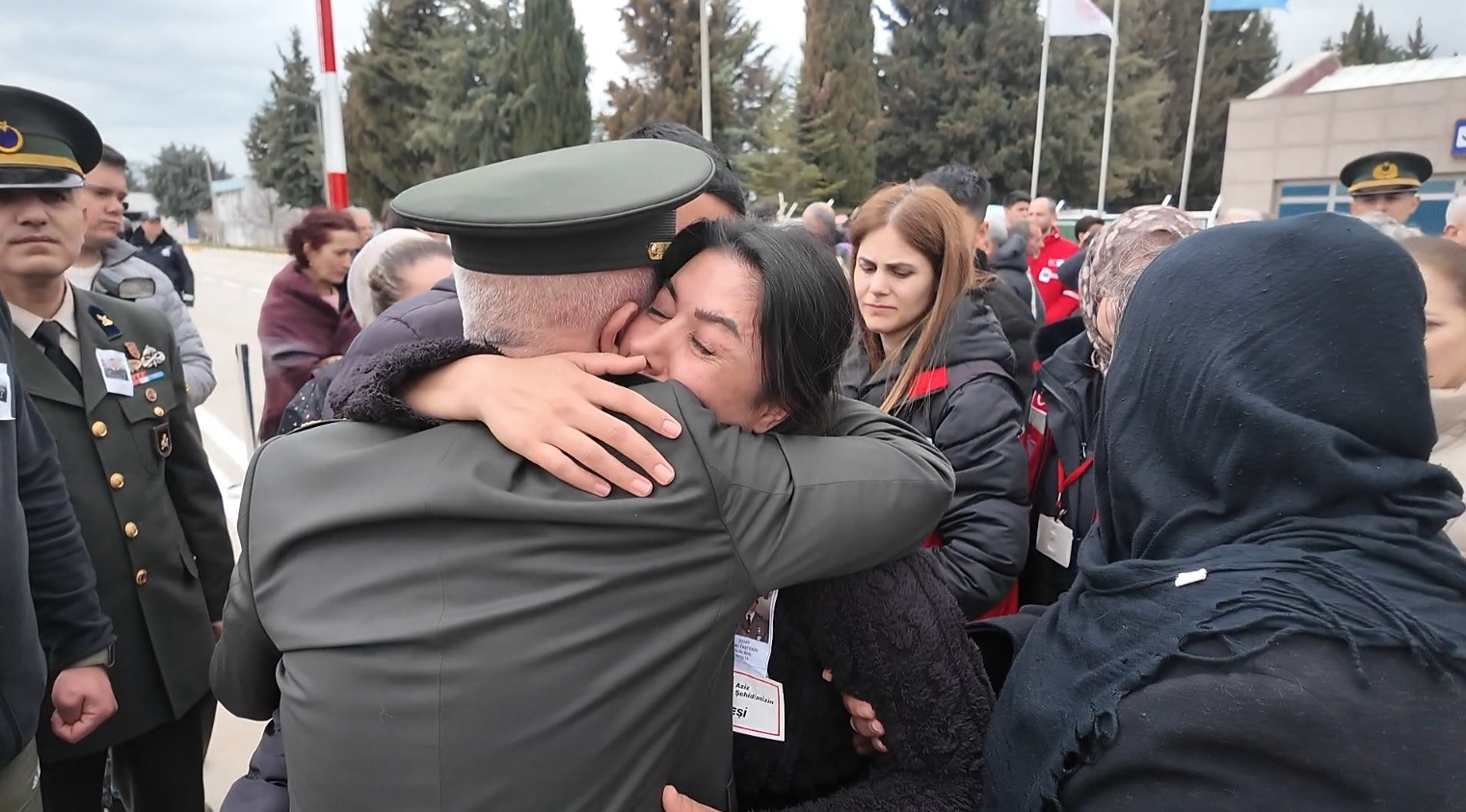 Şehit Binbaşı Sinan Taştekin memleketi Isparta’da ebediyete uğurlandı
