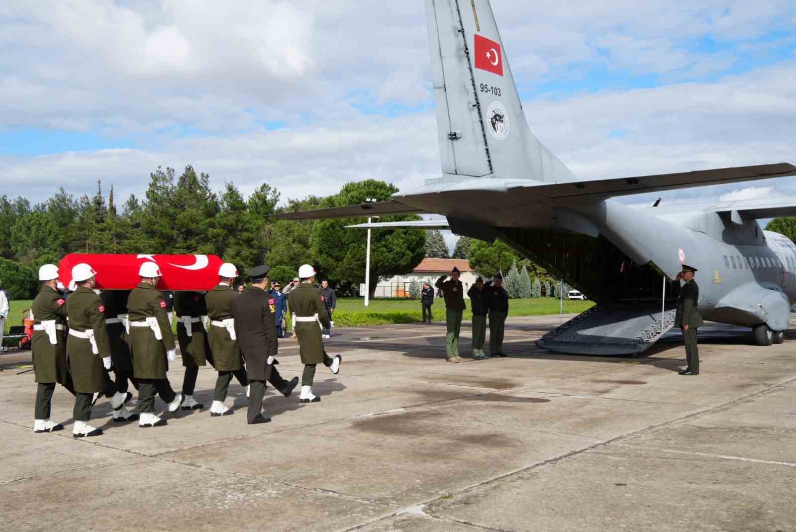 Şehit F-16 pilotunun cenazesi memleketine uğurlandı

