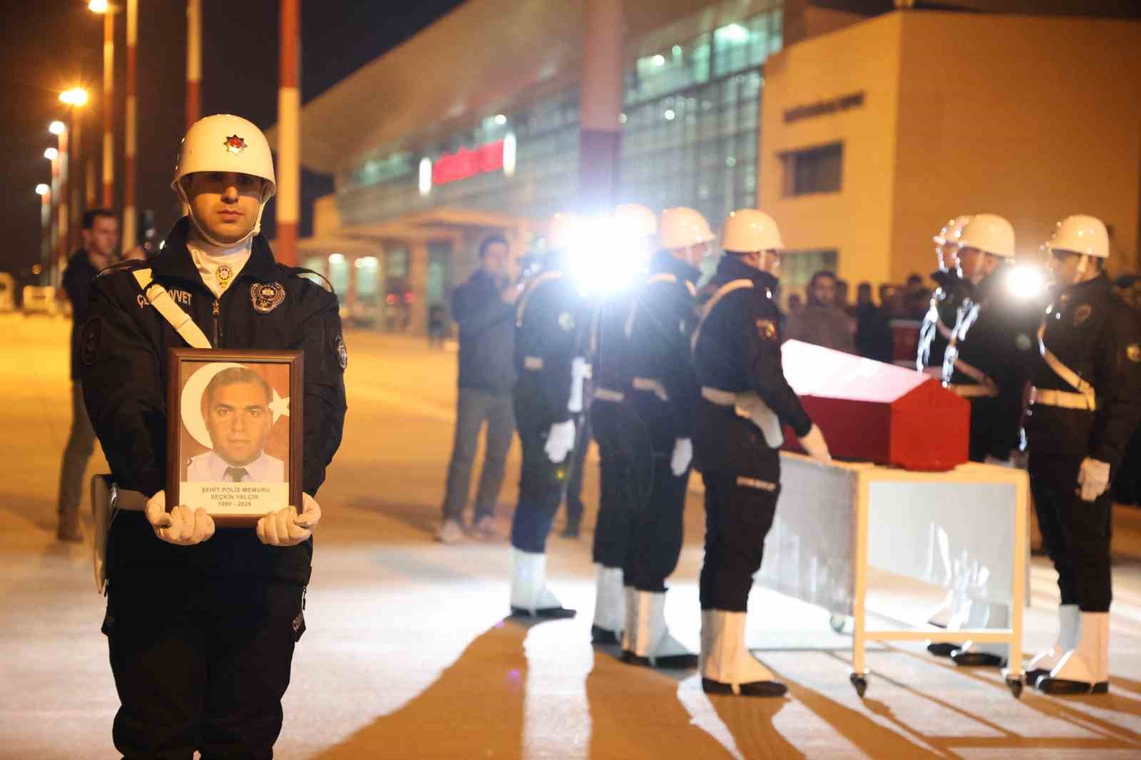 Şehit polis memuru Seçkin Yalçın, memleketi Elazığ’da törenle karşılandı
