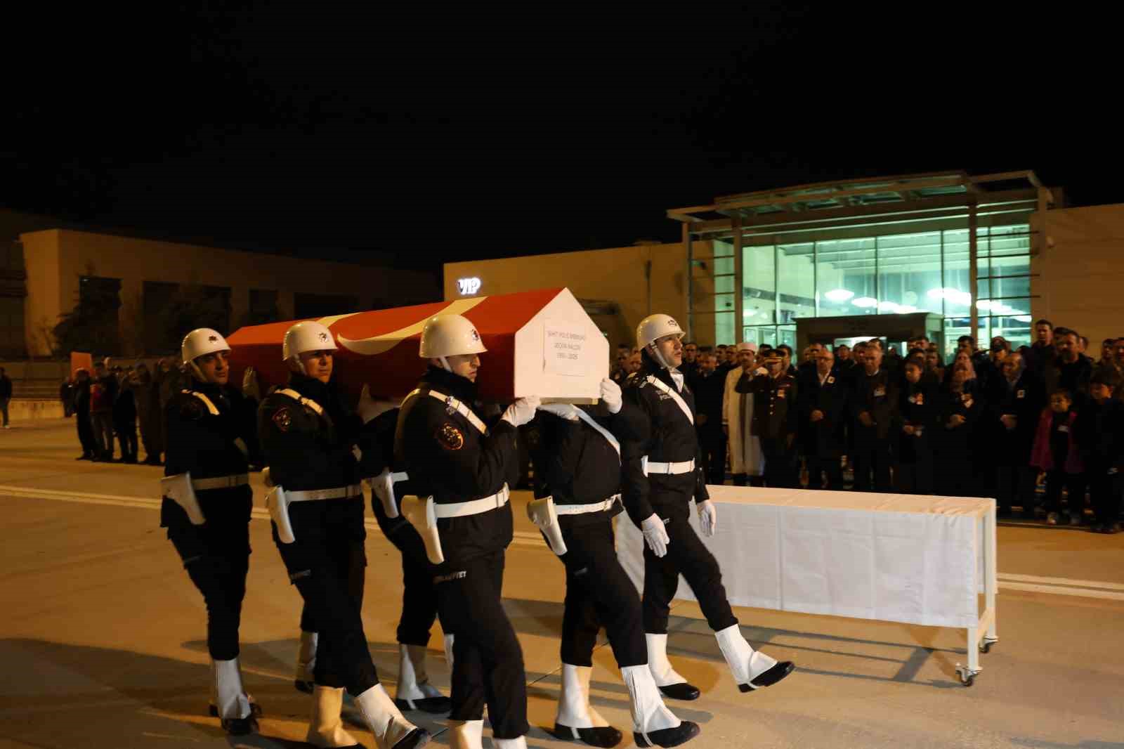 Şehit polis memuru Seçkin Yalçın, memleketi Elazığ’da törenle karşılandı
