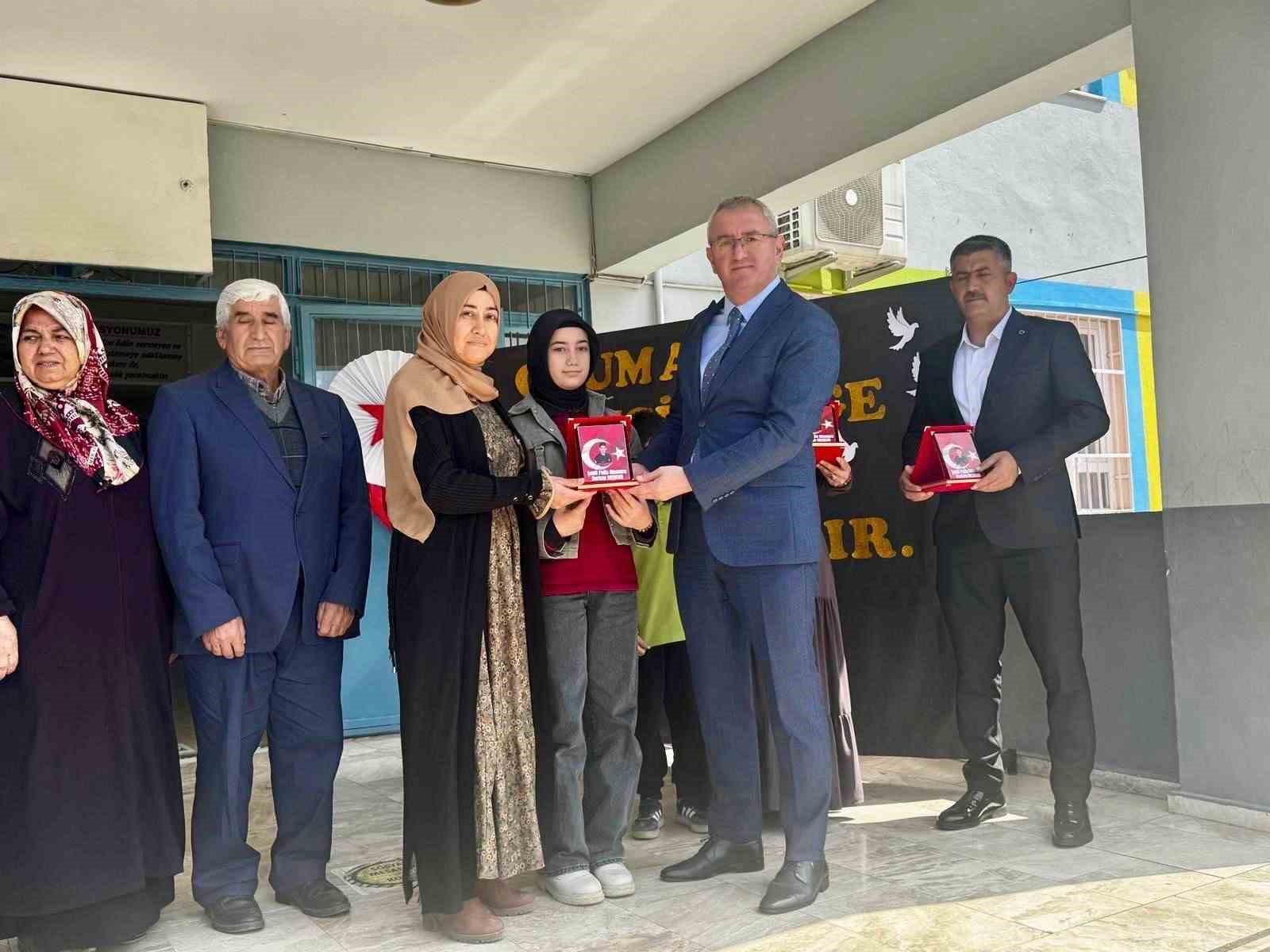 Şehit polisin ismi kütüphanede yaşatılacak
