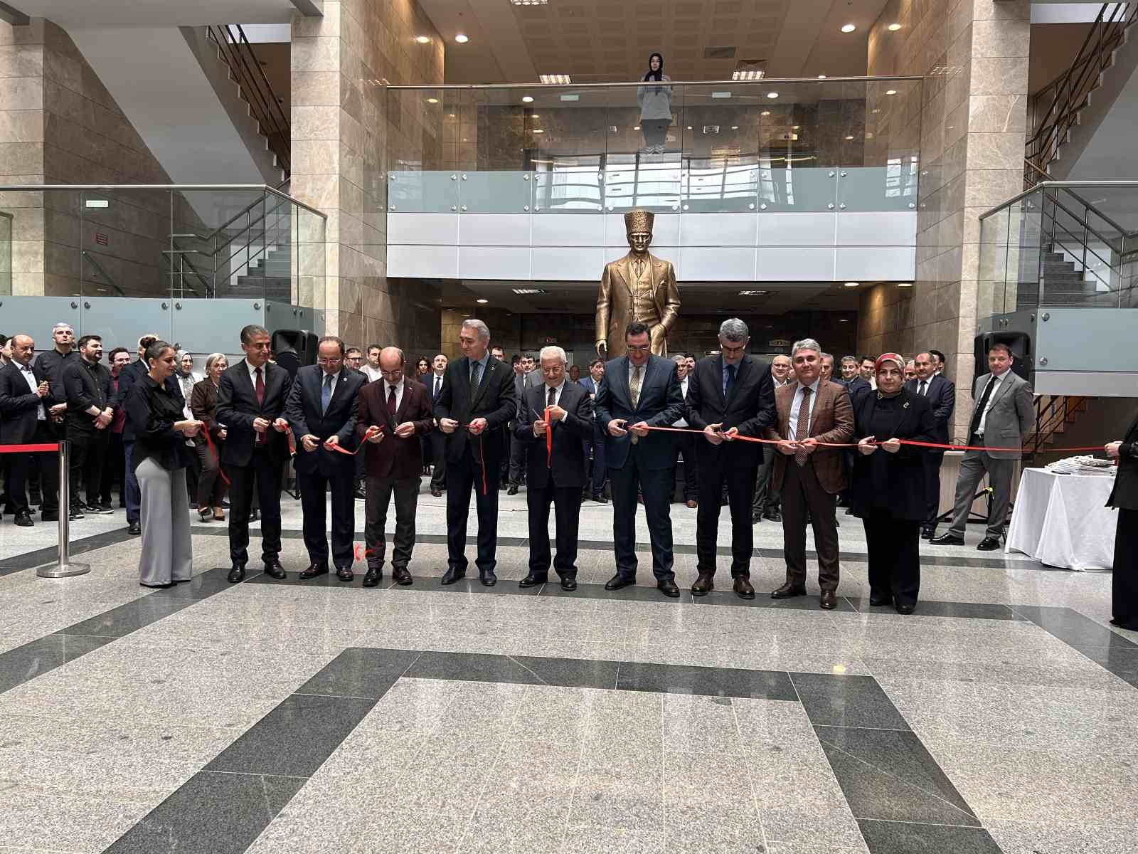 Şehit Savcı Mehmet Selim Kiraz’ın anısına anlamlı sergi: "Unutulmadığınız zaman ölmemiş oluyorsunuz"
