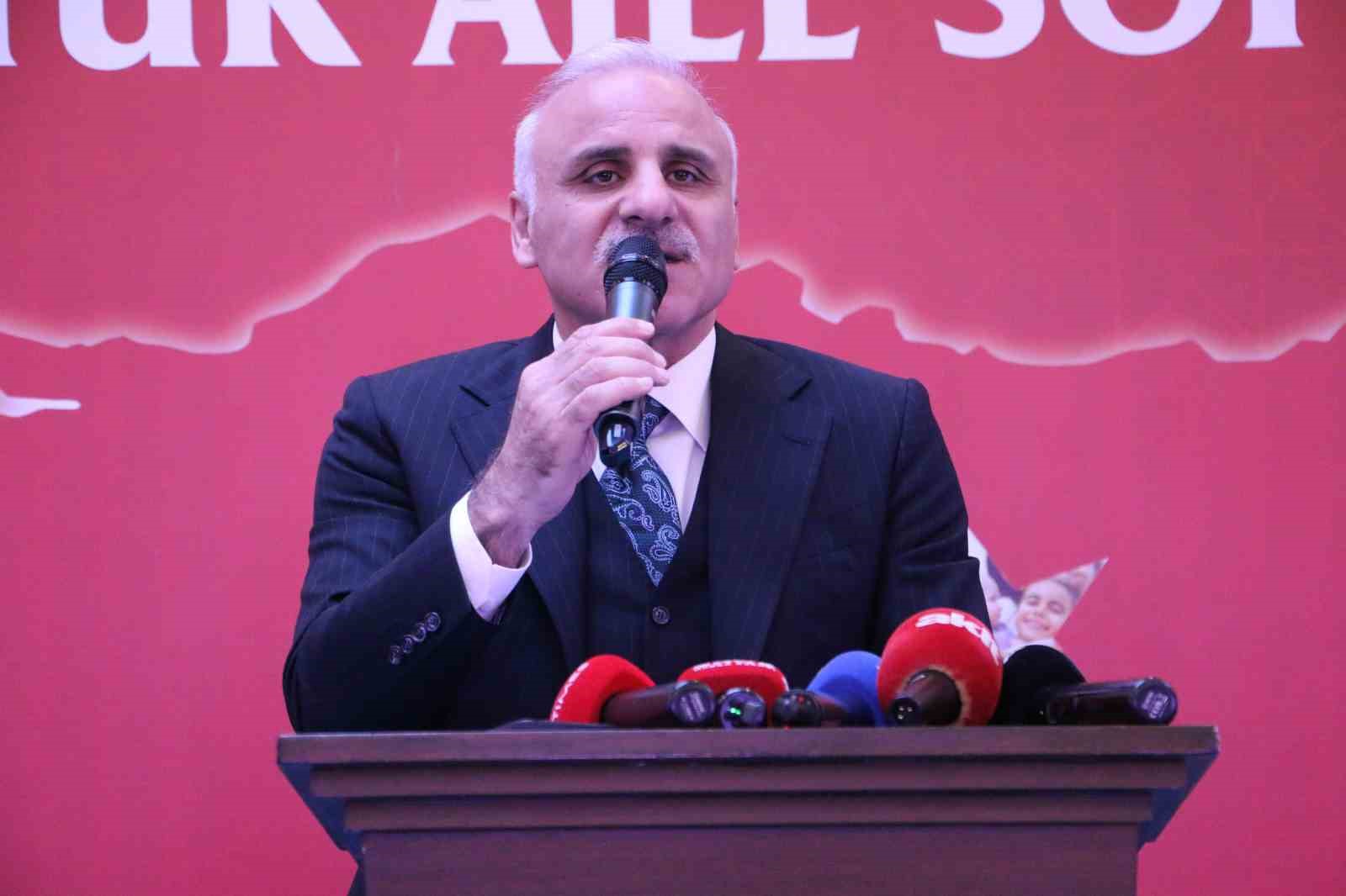 Şehit yakınları ve gaziler ilk iftarda bir araya geldi
