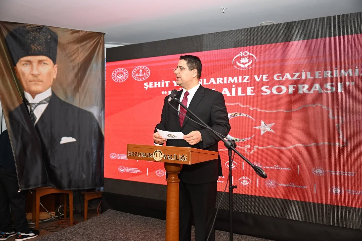 Şehit yakınları ve gaziler Ramazan sofrasında buluştu
