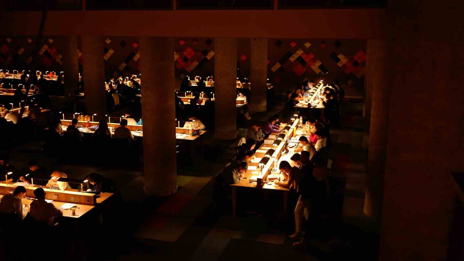 Şehitkamil Belediyesi kütüphanelerine 2025’te rekor ziyaretçi
Şehitkamil Belediyesi kütüphanelerine 2025’te rekor ziyaretçi