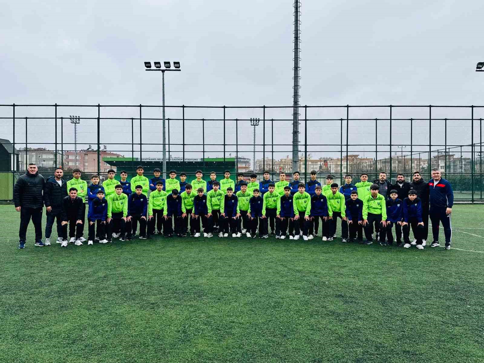 Şehitkamil Belediyespor’un gençleri Türkiye Şampiyonası’nda
Şehitkamil Belediyespor’un gençleri Türkiye Şampiyonası’nda