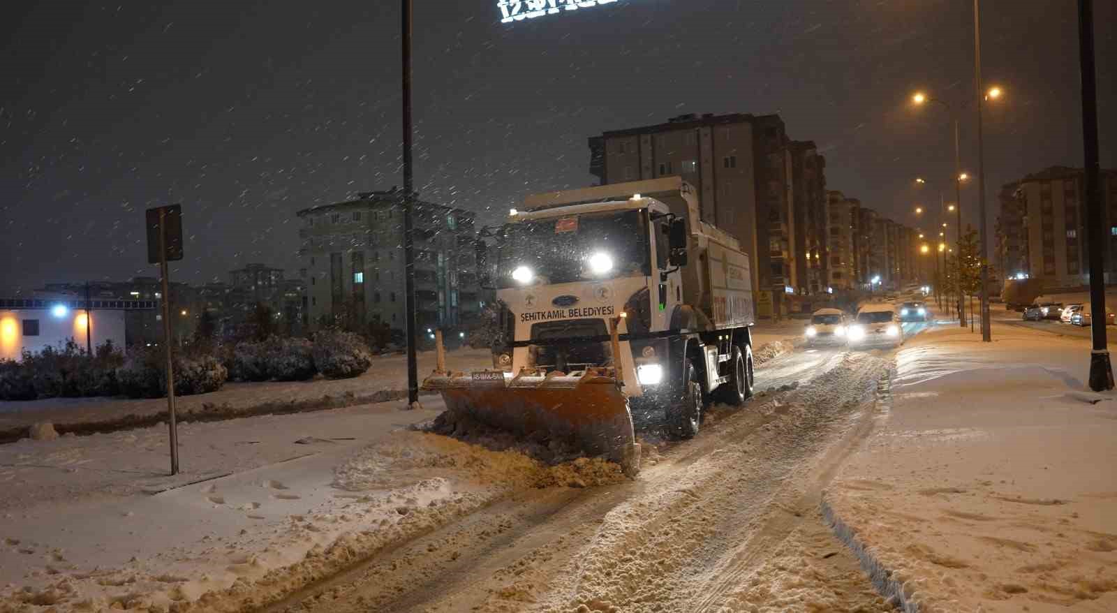 Şehitkamil’de hayat aksamadı
