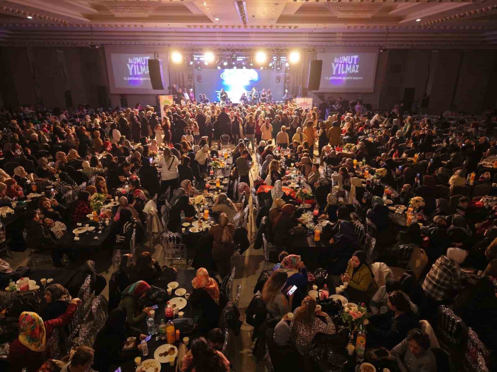 Şehitkamil’de kadınlar matinesi coşkusu
