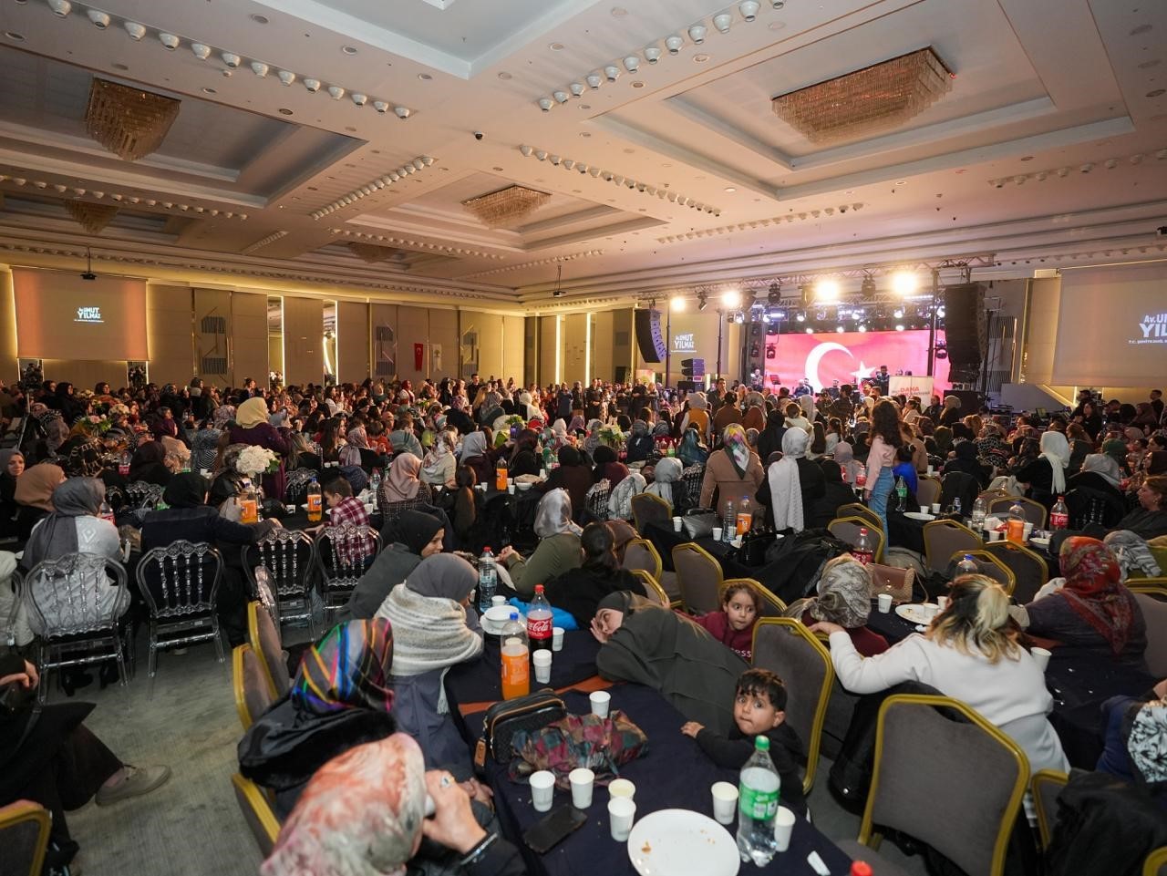 Şehitkamil’de kadınlar matinesi coşkusu
