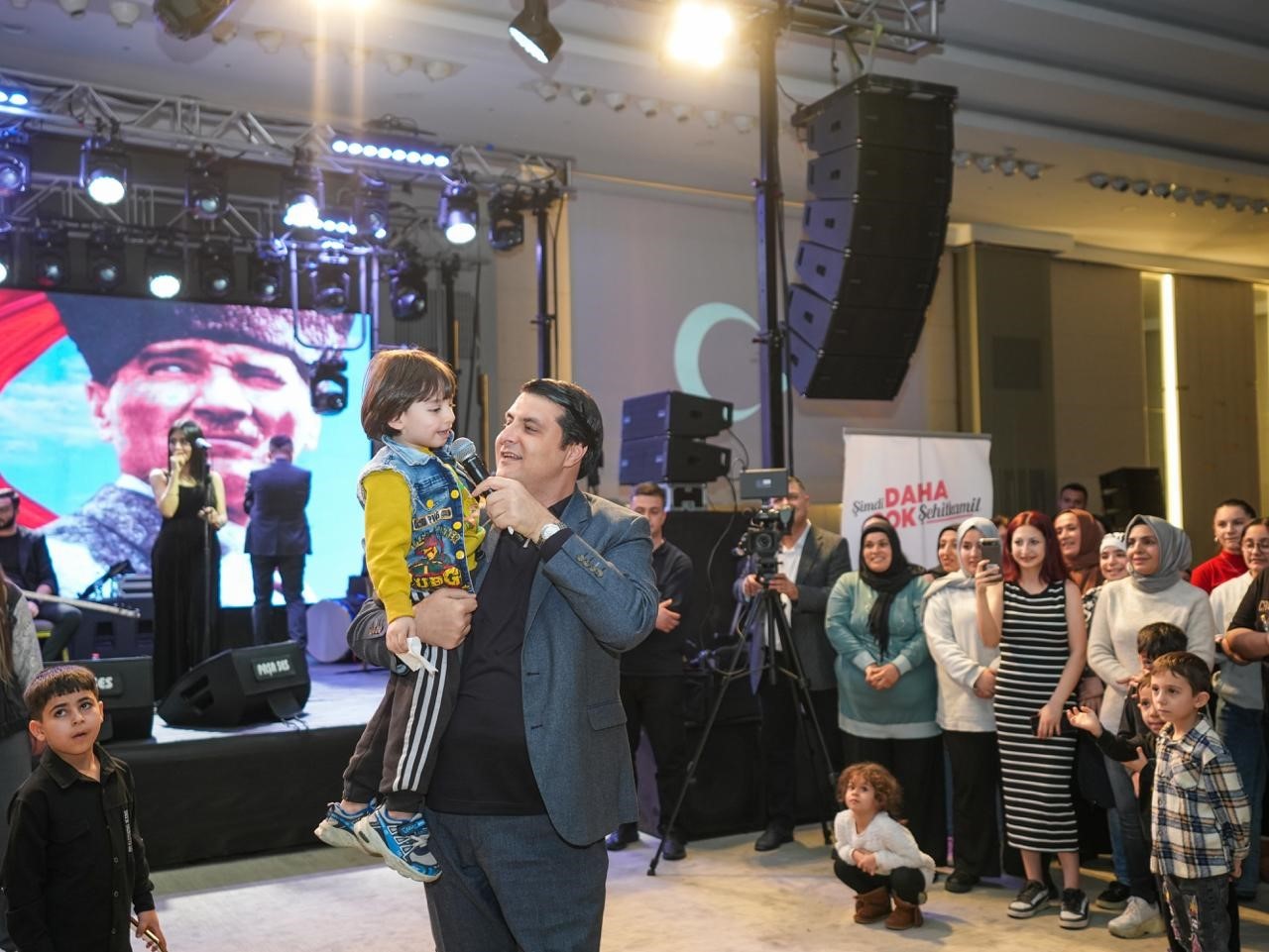 Şehitkamil’de kadınlar matinesi coşkusu
