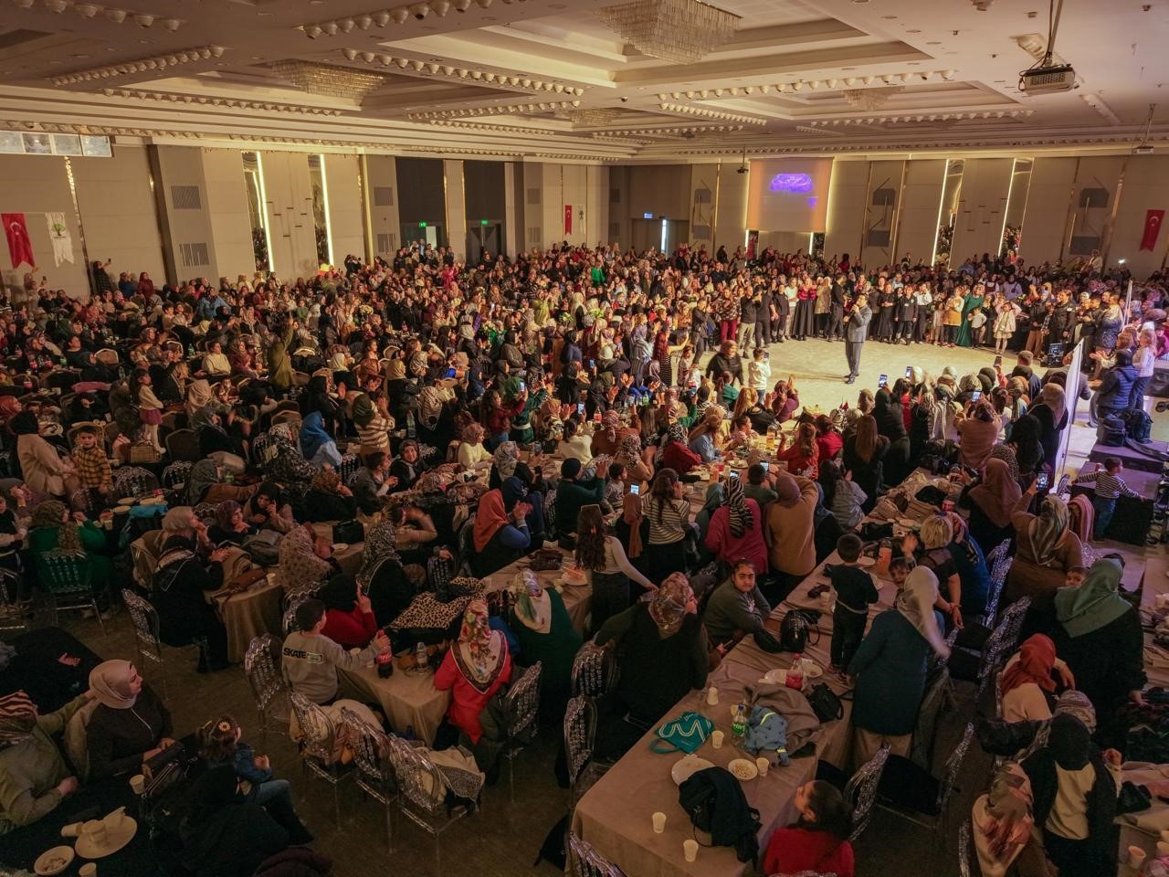 Şehitkamil’de kadınlar matinesi coşkusu
