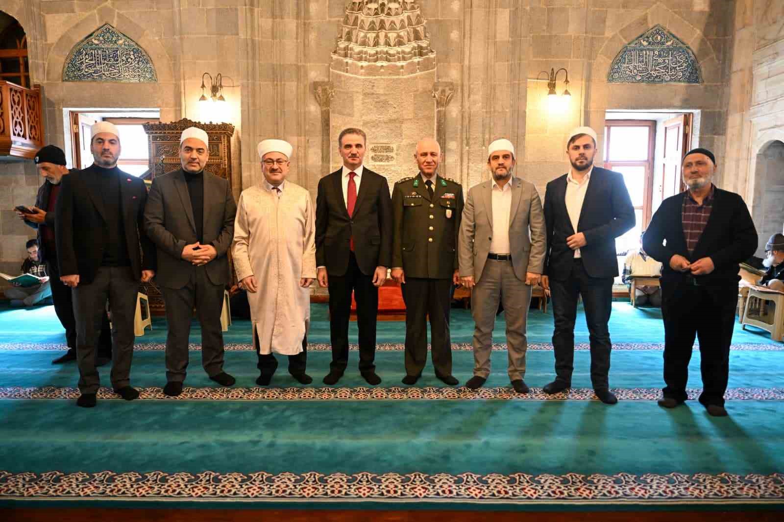 Şehitler için Mevlid-i Şerif okutuldu
